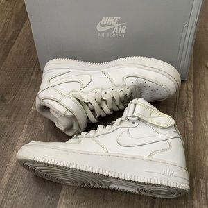 Nike Air Force 1 MID